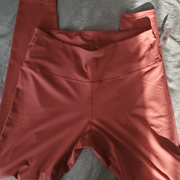 Legging - Picture 2 of 3